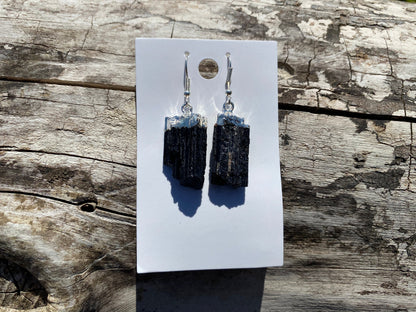 Raw Black Tourmaline Earrings, Silver Electroplated, Raw Gemstone Earrings, Dangle Earring, Gifts for Mom, Mothers Day Gift, Healing Crystal