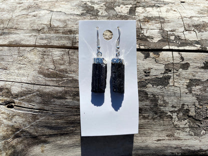Raw Black Tourmaline Earrings, Silver Electroplated, Raw Gemstone Earrings, Dangle Earring, Gifts for Mom, Mothers Day Gift, Healing Crystal
