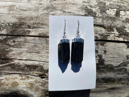 Raw Black Tourmaline Earrings, Silver Electroplated, Raw Gemstone Earrings, Dangle Earring, Gifts for Mom, Mothers Day Gift, Healing Crystal