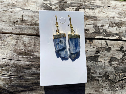 Raw Blue Kyanite Earrings, Gold Electroplated, Raw Kyanite Earring, Healing Crystals. Natural Kyanite Crystal, Chakra Stone Earrings, Boho