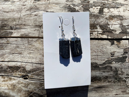 Raw Black Tourmaline Earrings, Silver Electroplated, Raw Gemstone Earrings, Dangle Earring, Gifts for Mom, Mothers Day Gift, Healing Crystal