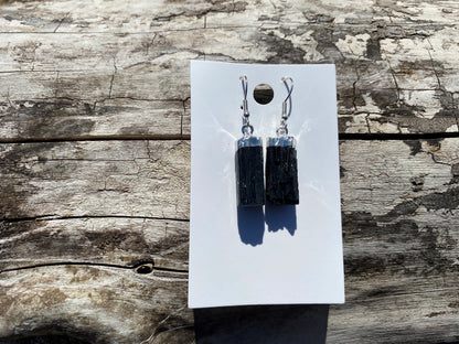 Raw Black Tourmaline Earrings, Silver Electroplated, Raw Gemstone Earrings, Dangle Earring, Gifts for Mom, Mothers Day Gift, Healing Crystal