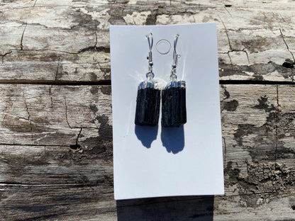 Raw Black Tourmaline Earrings, Silver Electroplated, Raw Gemstone Earrings, Dangle Earring, Gifts for Mom, Mothers Day Gift, Healing Crystal