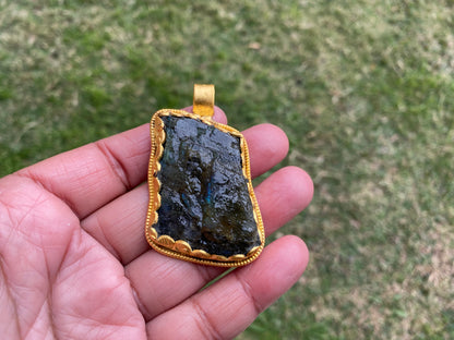 Raw Labradorite Natural Stone, Non Tarnish Brushed Gold Overlay, Natural Stone Jewelry, Natural Beauty, Grounding Gem, Unique Jewelry