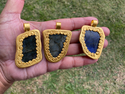 Raw Labradorite Natural Stone, Non Tarnish Brushed Gold Overlay, Natural Stone Jewelry, Natural Beauty, Grounding Gem, Unique Jewelry