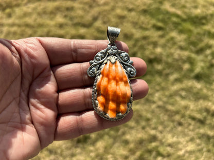 Raw Spiny Oyster Shell Tibetan Silver Pendant, Native American Style Jewelry, Southwestern Jewelry, Bohemian Jewelry For Men or Women
