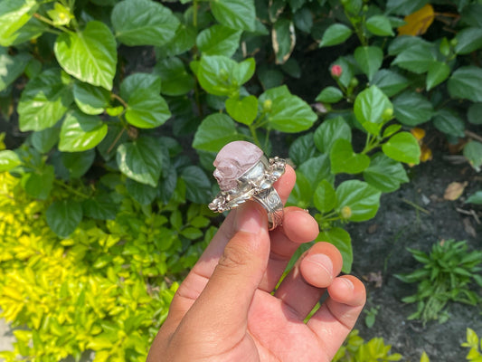 Rose Quartz Adjustable Ring, Skull Carved Unisex Ring, Antique Skull Ring, Tibetan Silver Ring, Natural gemstone ring, Aesthetic skull ring