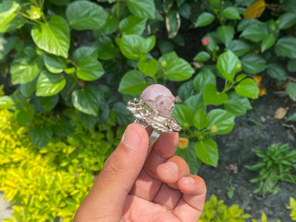 Rose Quartz Adjustable Ring, Skull Carved Unisex Ring, Antique Skull Ring, Tibetan Silver Ring, Natural gemstone ring, Aesthetic skull ring
