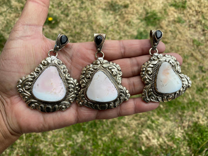 Shell with Black Onyx Gemstone Tibetan Silver Pendant, Tibetan Jewelry, Yoga Jewelry, Bohemian Style, Pendant for Necklace, Ethnic Jewelry