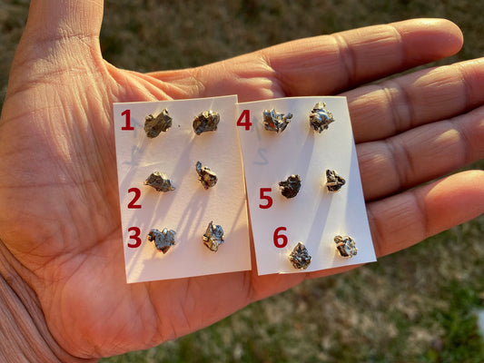 Small Genuine Raw Pyrite Sterling Silver Healing Stone Stud Earrings, Rieke stones , Tiny Raw Gemstone Stud , Geo Earring, Rock Stud Earring