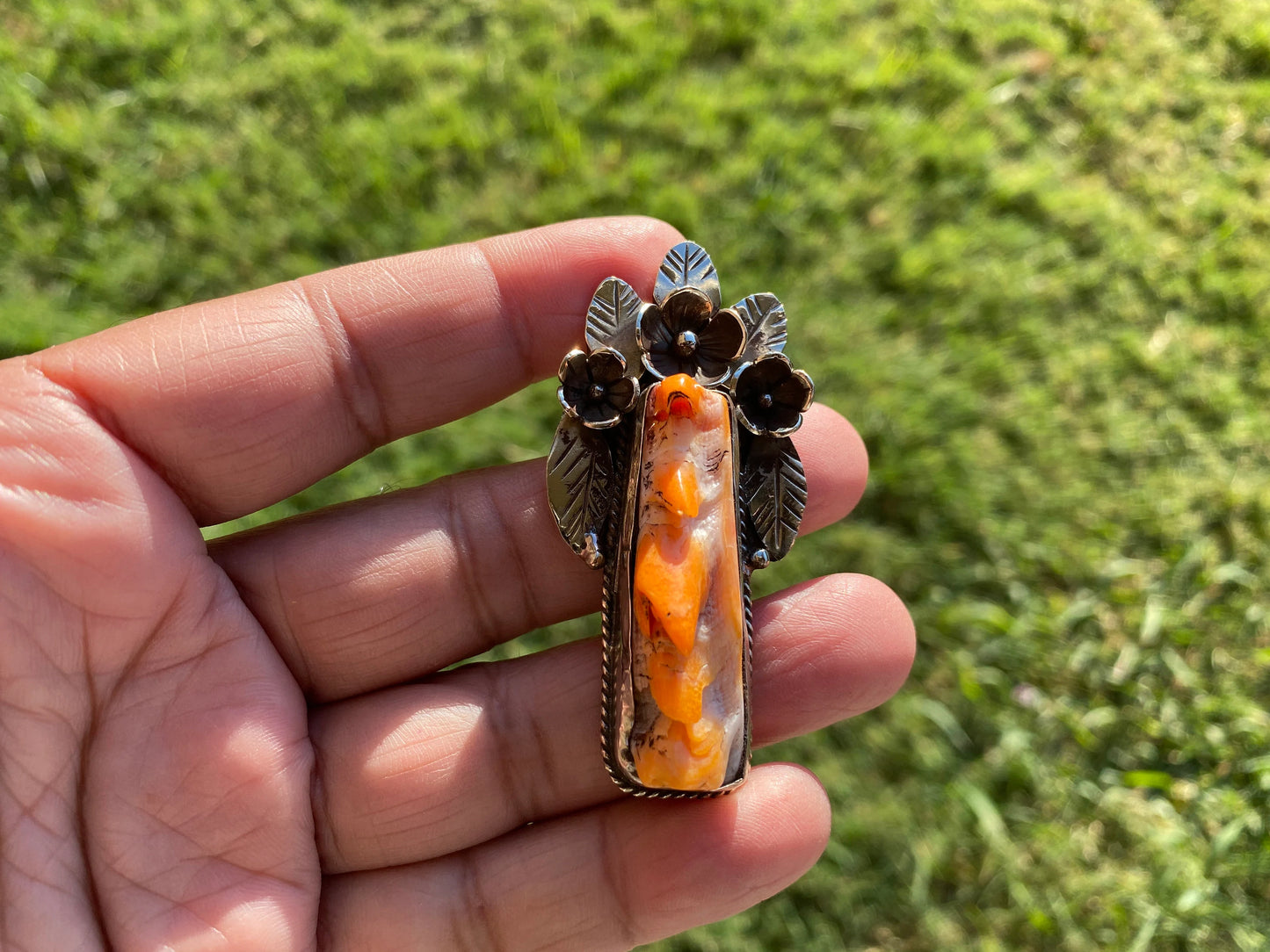 Small Long Orange Spiny Oyster Shell Tibetan Silver Pendant, Native American Style, Southwestern Jewelry, for Men or Women, Spiky Thorny
