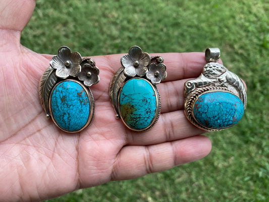 Small Natural Turquoise Stone Tibetan Silver Pendant, Native American Style, For Men or Women, Ethnic Tibetan Jewelry, Energy Stone, Boho
