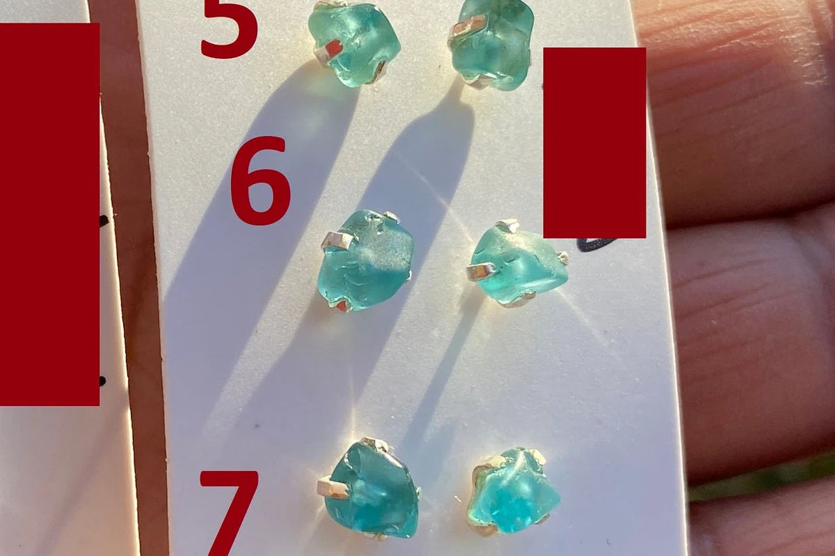 Small Raw Blue Apatite Sterling Silver Stud Earrings, Raw Blue Apatite Earring, Blue Apatite Gemstone, Apatite Crystal, Blue apatite jewelry