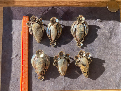 Small Tibetan Silver Pendant with Natural Dendritic Jasper, Flower and Feather Design, Unique Jewelry, Nature Lover Jewelry, Crystal Pendant