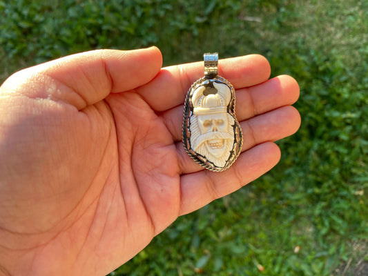 Small Viking King Skull Carved Bone Tibetan Silver Pendant, Ancient Warrior, Medieval Jewelry, Viking King, Unisex Jewelry, for Men or Women