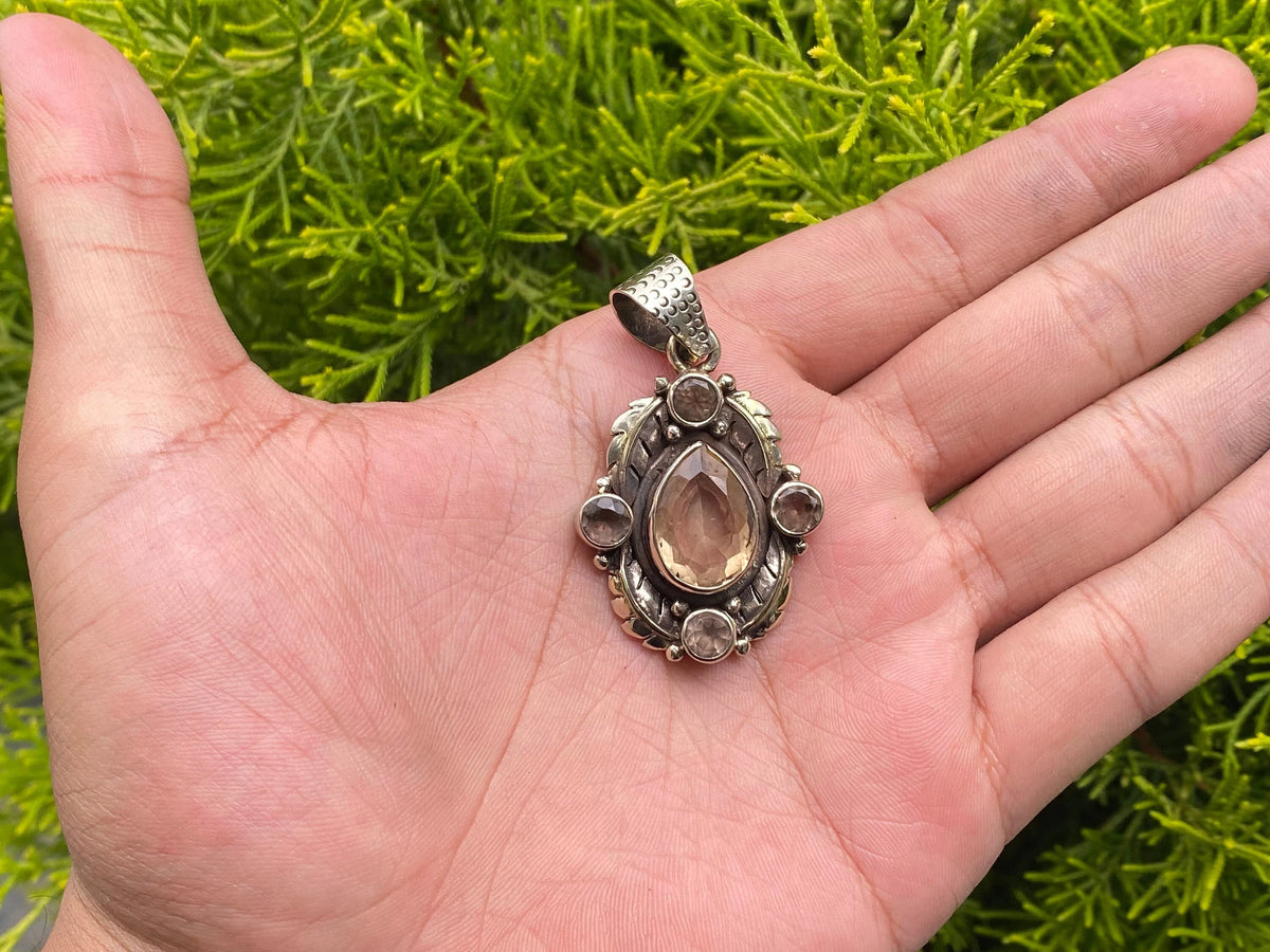 Smokey Quartz Pendant for positivity and healing, Handmade aesthetic floral design for daily wear, Unique hammered piece, Natural Gemstone.
