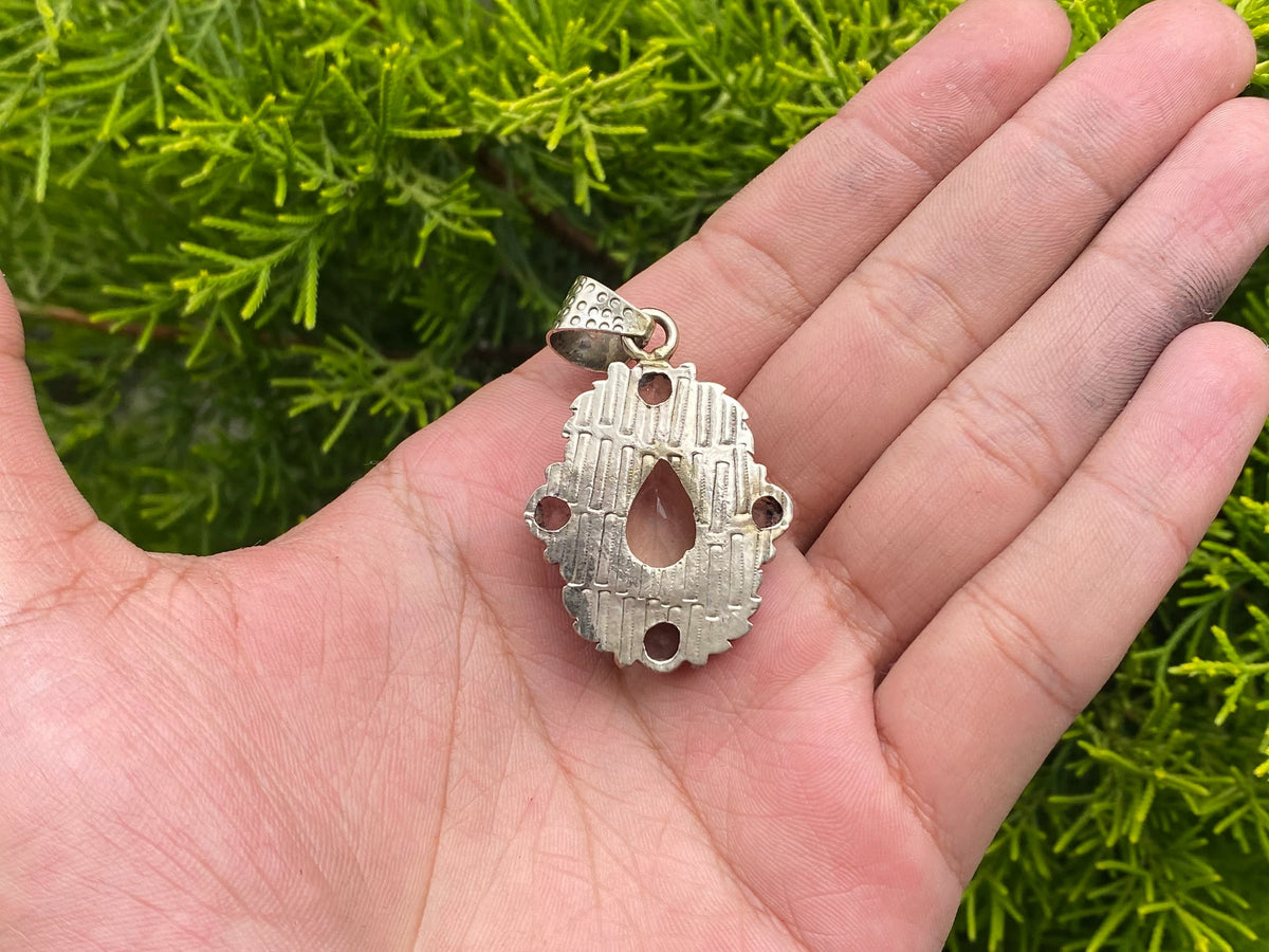 Smokey Quartz Pendant for positivity and healing, Handmade aesthetic floral design for daily wear, Unique hammered piece, Natural Gemstone.
