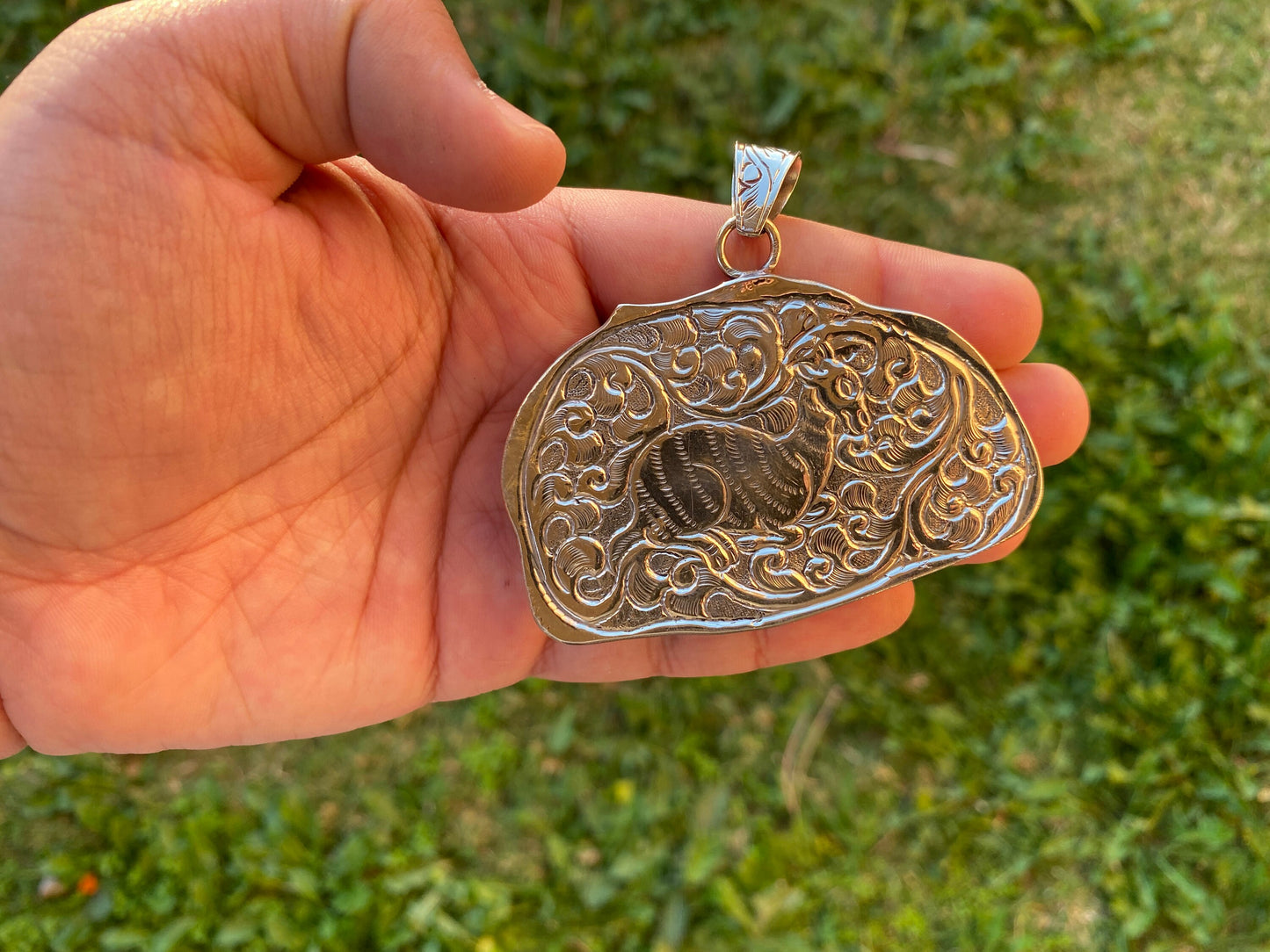 Smoking Marijuana Lips Buffalo Bone Tibetan Silver Pendant, 420 Friendly, Smoke Weed Everyday, Joint, Blunt,  Marijuana Leaf, Cannabis