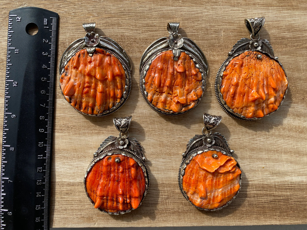 Spiny Oyster Shell Tibetan Silver Large Pendant, Native American Style Jewelry, Southwestern Jewelry, Spiky Thorny Pendant, Seashell Jewelry