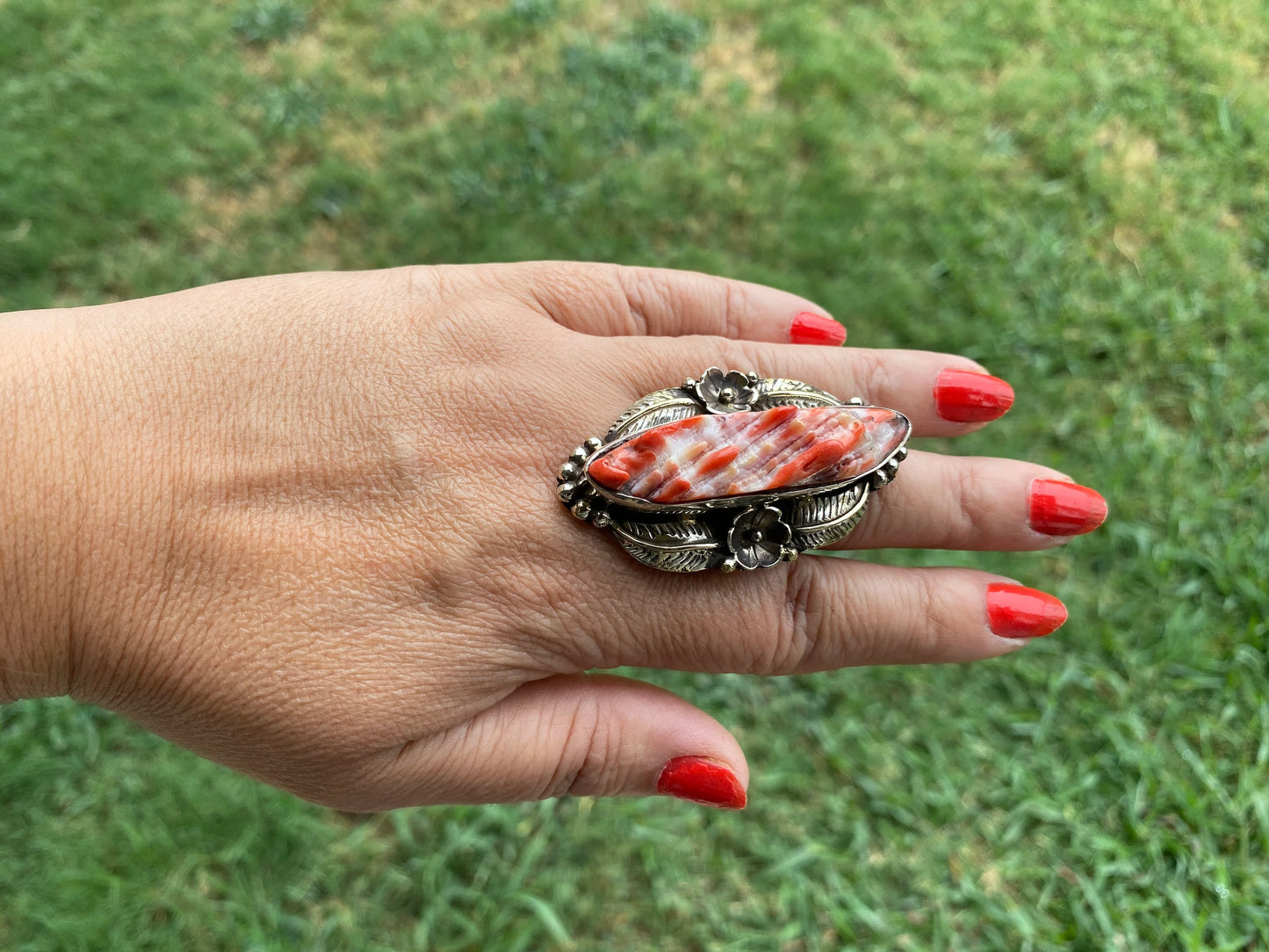 Big Adjustable Natural Spiny Oyster Tibetan Silver Ring, Spiny Oyster Jewelry, Southwest Ring, Statement Ring, Native American Style