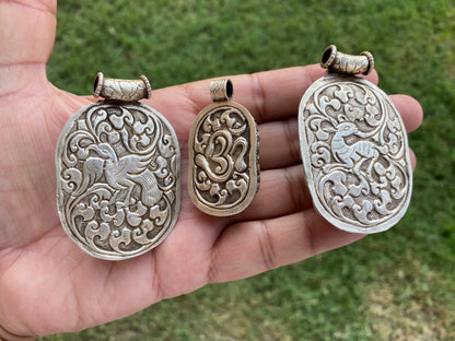 Sterling Silver Buddha Head Pendant,Buffalo Bone Carved Buddha, Tibetan Pendant, Unique Design,Unusual,Ethnic Tribe Jewelry,Jewelry Supplies