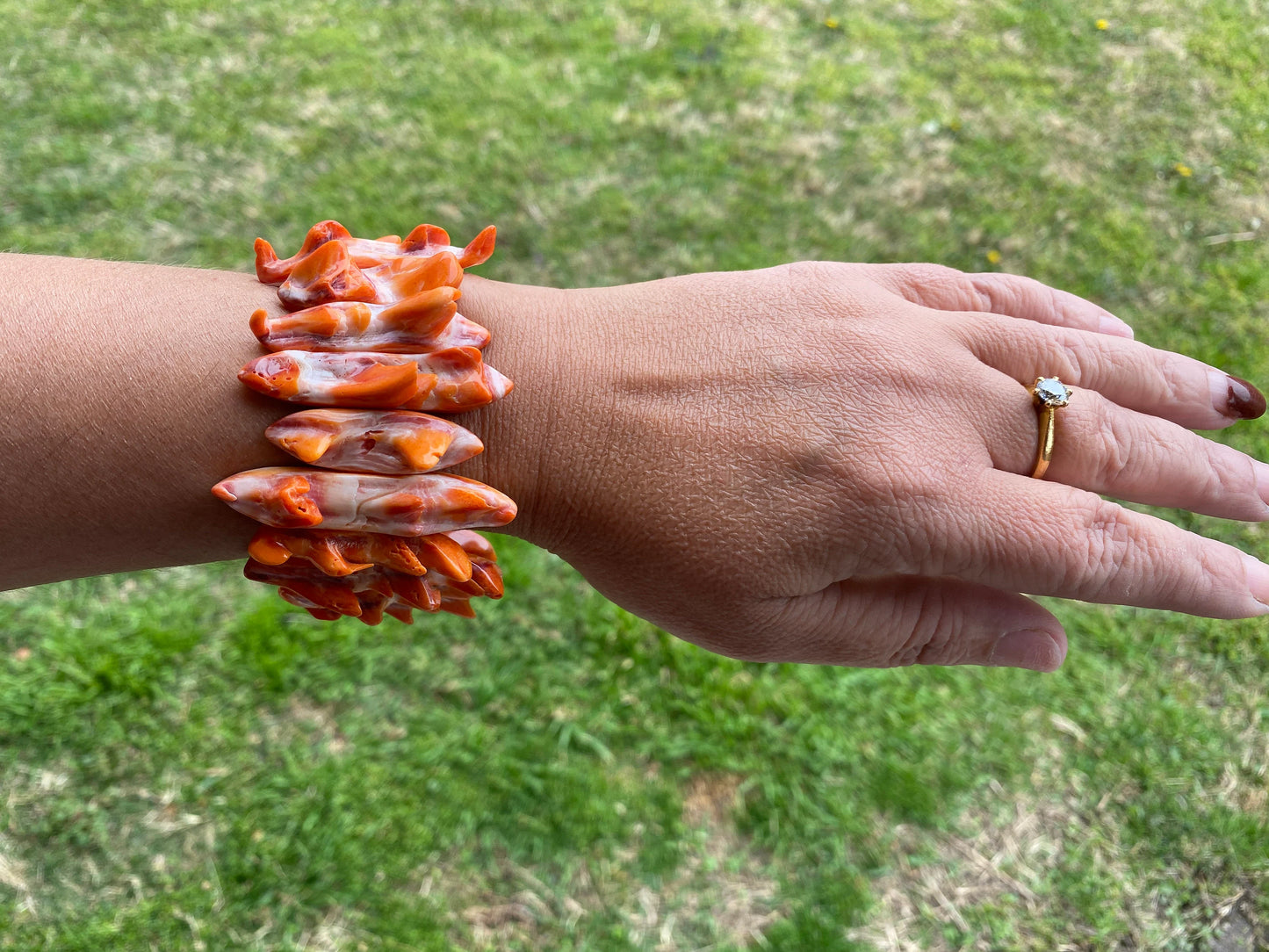 Stretch Natural Spiny Oyster Shell Elastic Bracelet, Orange or Red Shell, Collectible Art & Jewelry, Southwestern Bracelet, Gifts Idea