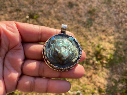 Tiger Hand Carved Labradorite Tibetan Silver Pendant, Tiger Pendant, Labradorite Tiger, Blue Labradorite, Crystal Pendant, Animal Pendant