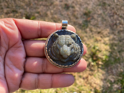 Tiger Hand Carved Labradorite Tibetan Silver Pendant, Tiger Pendant, Labradorite Tiger, Blue Labradorite, Crystal Pendant, Animal Pendant