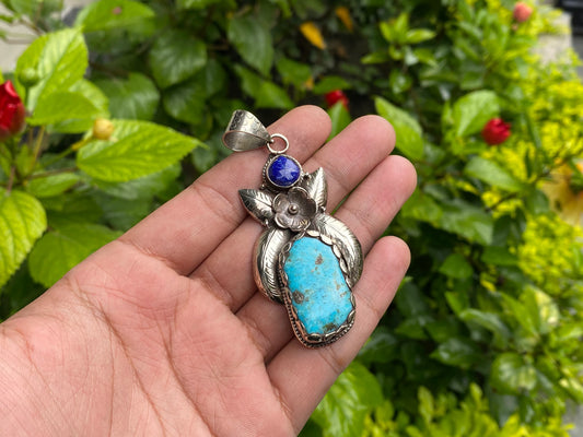 Unisex Turquoise and Lapis Pendant with Floral Tibetan Silver Detailing, Unique Tibetan Silver Pendant, Aesthetic design, Trendy Pendant.