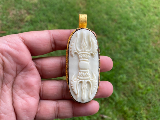 Vajra Buffalo Bone Amulet, High Quality 18k Matte Gold Overlay Non Tarnish, Boho Jewelry, Protector Amulet, Buddhist Jewelry, Dorje Pendant