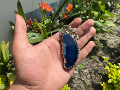 Whispers of Nature: Tibetan Silver and Agate Slice Pendant, Timeless Beauty, Tibetan Silver and Agate Slice Pendant