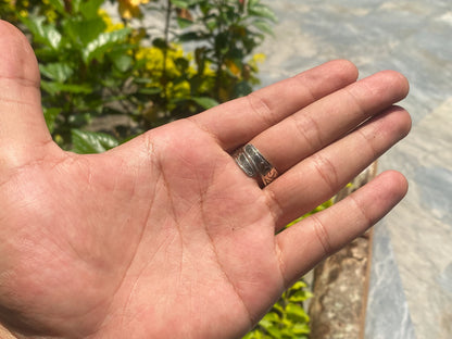 Big Adjustable Wolf Head Ring, Tibetan Silver Ring adorned with Labradorite, Aesthetic Ring.