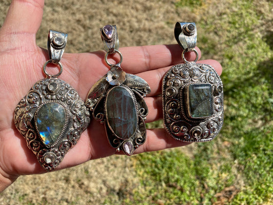 Natural Labradorite Tibetan Silver Pendant with Gemstone, Healing Crystal, Women Jewelry, Birthstone, Ethnic Jewelry, Natural Stone Pendant