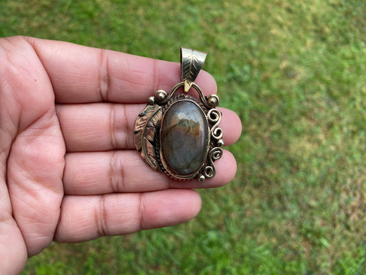 Natural Labradorite Tibetan Silver Pendant with Gemstone, Healing Crystal, Women Jewelry, Birthstone, Ethnic Jewelry, Natural Stone Pendant