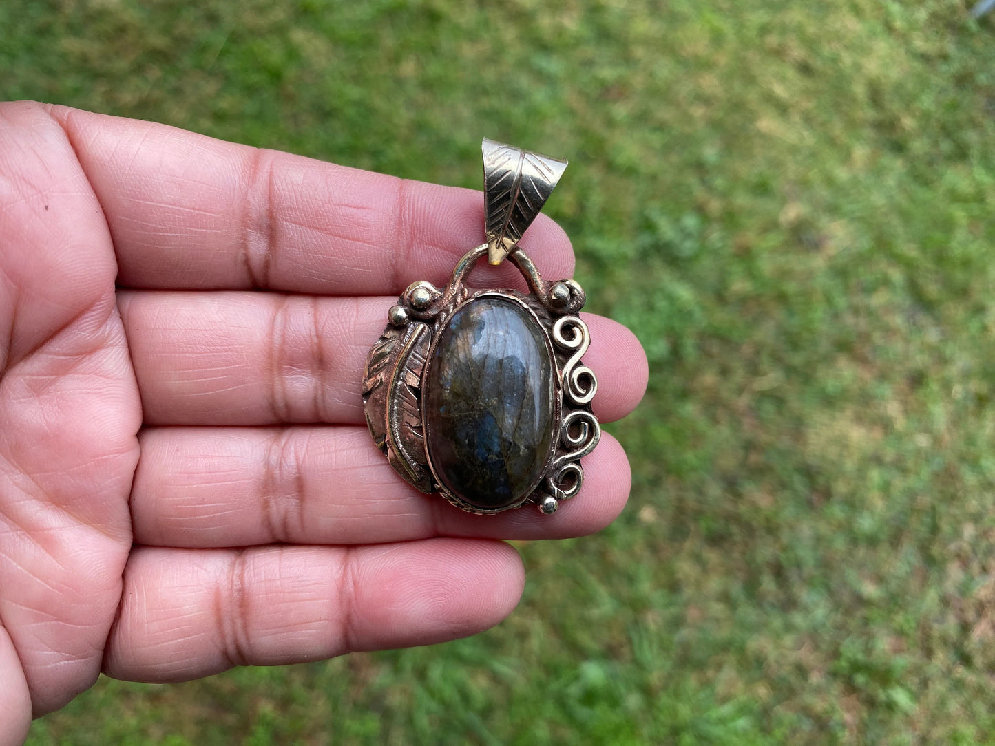 Natural Labradorite Tibetan Silver Pendant with Gemstone, Healing Crystal, Women Jewelry, Birthstone, Ethnic Jewelry, Natural Stone Pendant