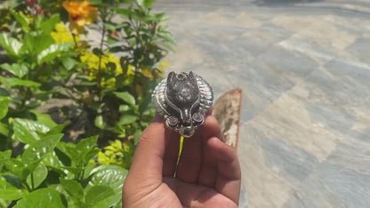 Big Adjustable Wolf Head Ring, Tibetan Silver Ring adorned with Labradorite, Aesthetic Ring.