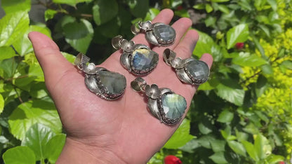 Unisex Boho Pendant with Natural Labradorite & Tibetan Silver, Vintage Style Rustic Bohemian Pendant for Daily Wear, Healing Pendant.
